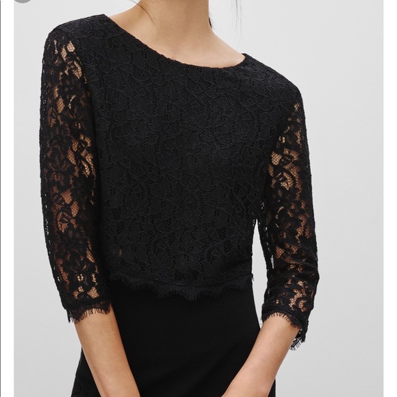 Aritzia Tops - NWT Aritzia Babaton lace crop top. Size S